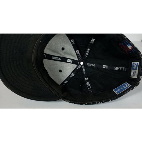 St. Louis Cardinals Embroidered Baseball Cap - Picture 4 of 6